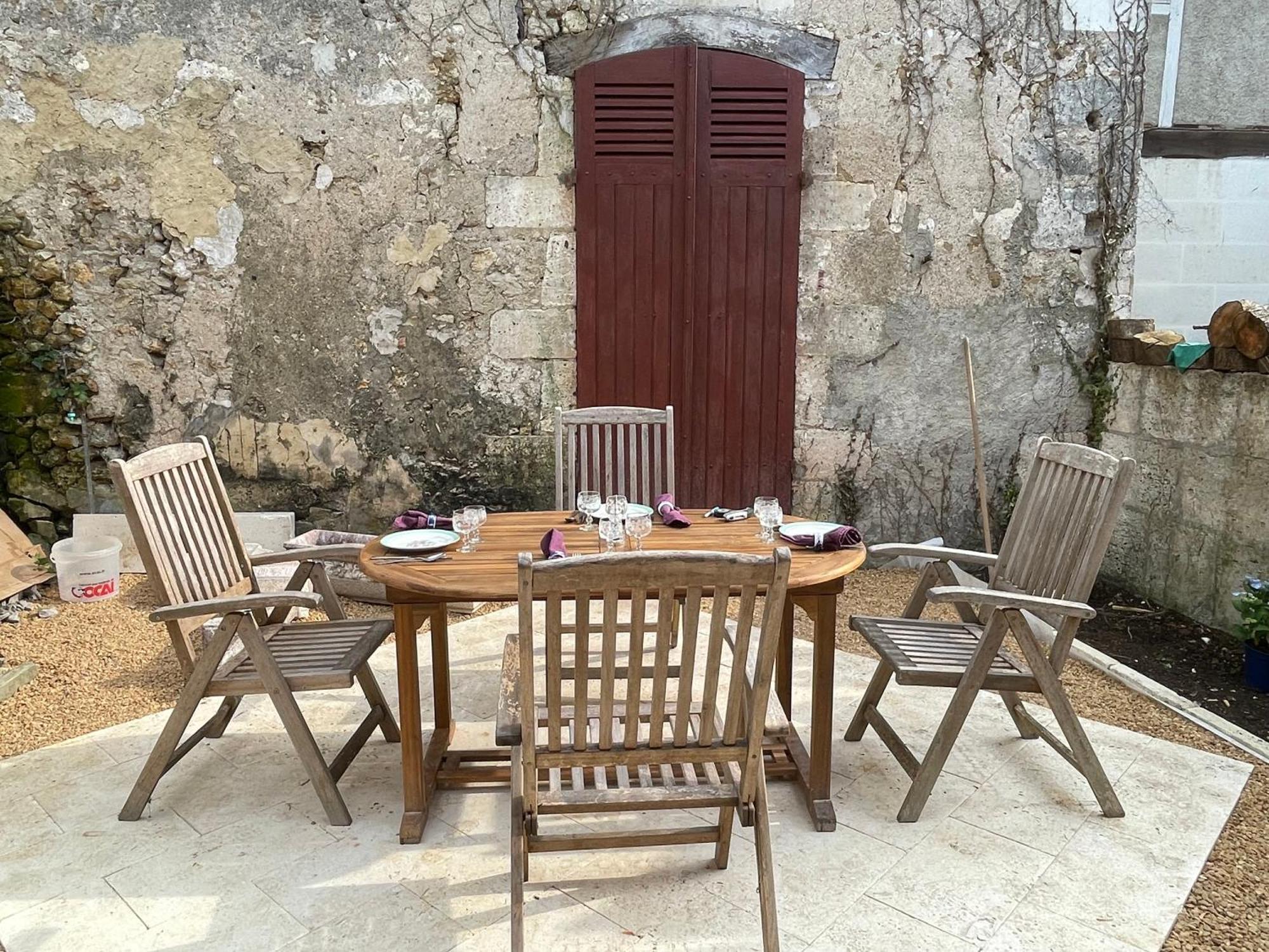 Bourdeilles Au Pied Du Chateau מראה חיצוני תמונה