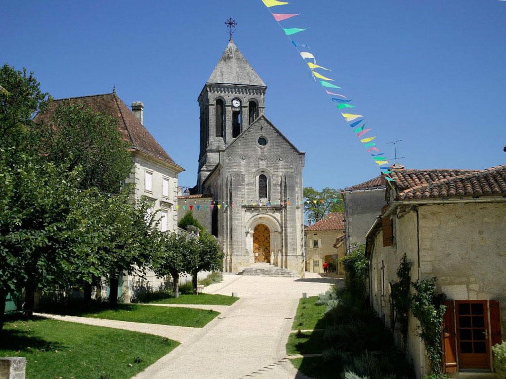 Bourdeilles Au Pied Du Chateau מראה חיצוני תמונה